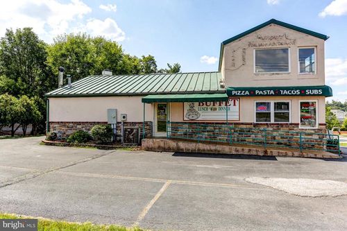 663 Wyndamere Rd, LEWISBERRY, PA, 17339-9539 | Card Image