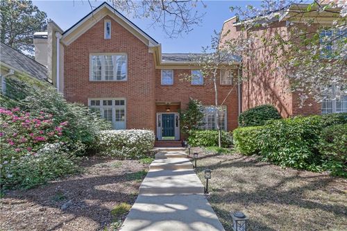 2 Paces West Ter Nw, Atlanta, GA, 30327-2734 | Card Image