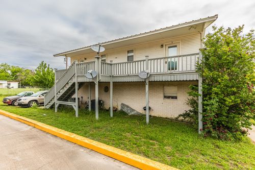 520 Liveoak St, Clifton, TX, 76634-1660 | Card Image