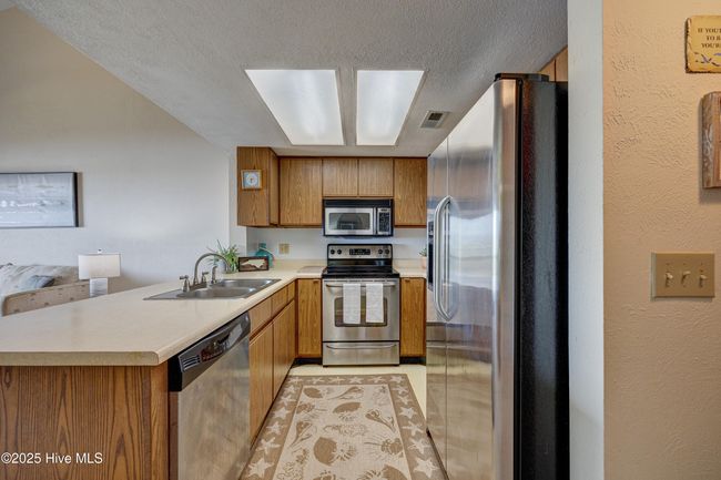 733 - 918 N New River Dr, Condo with 2 bedrooms, 2 bathrooms and null parking in Surf City NC | Image 8