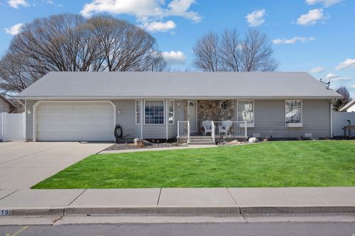 519 N 600 E, Springville, UT, 84663-3102 | Card Image