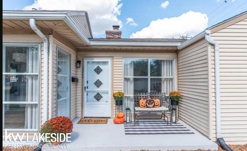 26700 Belanger St, Roseville, MI, 48066-3147 | Card Image