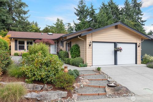 24812 12th Ave S, Des Moines, WA, 98198-8539 | Card Image