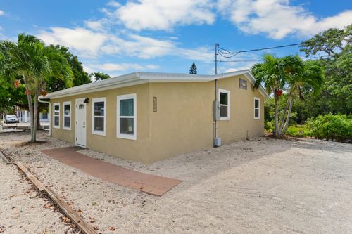 30868 Malaga Ln, Big Pine Key, FL, 33043-5031 | Card Image