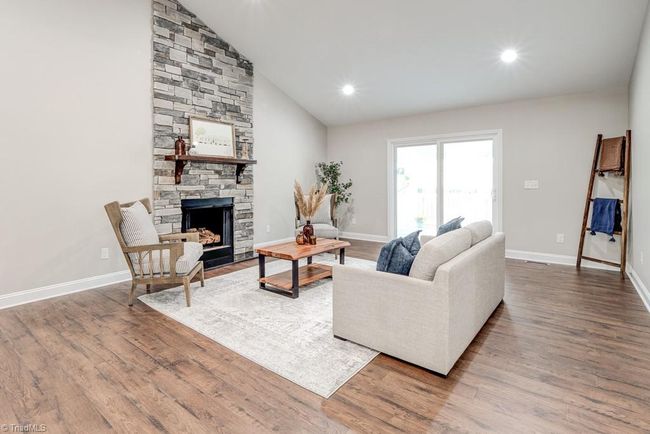 208 Kerner St, House other with 3 bedrooms, 2 bathrooms and null parking in Kernersville NC | Image 6