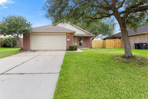 950 Wildwinn Dr, Alvin, TX, 77511-5053 | Card Image
