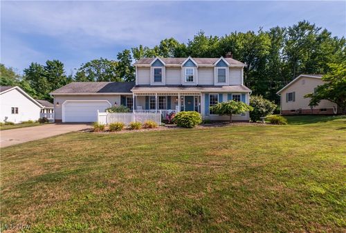 2521 Meadowwind Ln Ne, Massillon, OH, 44646-5021 | Card Image