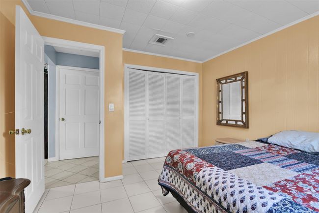 324 Davis Rd, House other with 5 bedrooms, 2 bathrooms and null parking in Palm Springs FL | Image 31