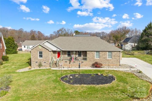 130 Wordsworth Way, Mooresville, NC, 28115-9084 | Card Image