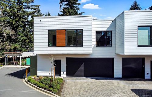 10-2330 Sooke Rd, Victoria, BC, V9B1X7 | Card Image