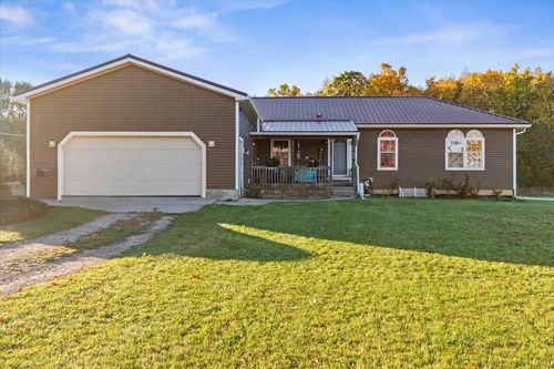 1114 E Station Rd, Sheridan, MI, 48884-9711 | Card Image