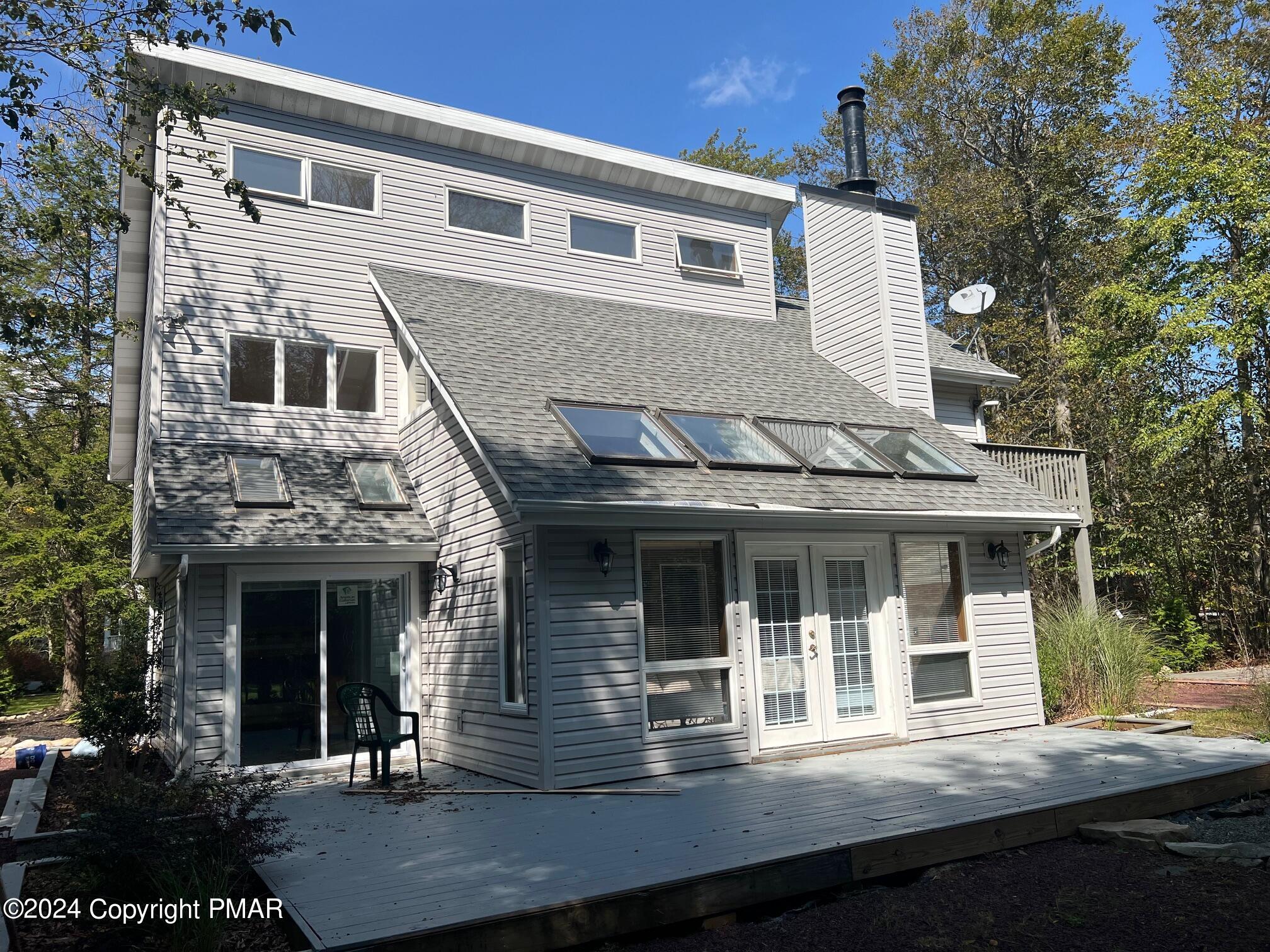 Hounds Ear Rd, Tobyhanna, PA 18466