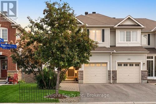 576 Pepperville Crescent, Ottawa, ON, K2M0E6 | Card Image