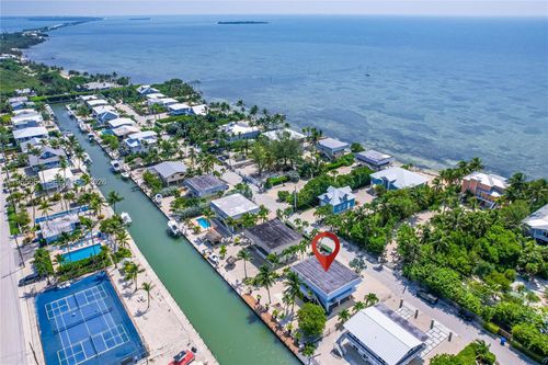 126 Columbus Dr, Islamorada, FL, 33036-3916 | Card Image