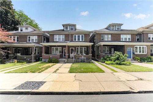 2218 W Tilghman St, ALLENTOWN, PA, 18104-4332 | Card Image