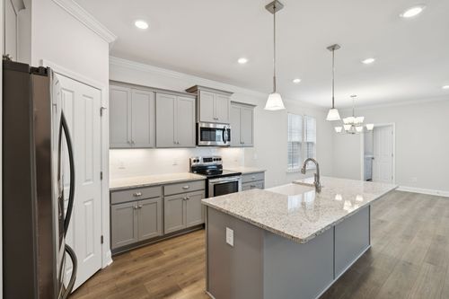 105 Artie Lee Ln, Nolensville, TN, 37135-1097 | Card Image