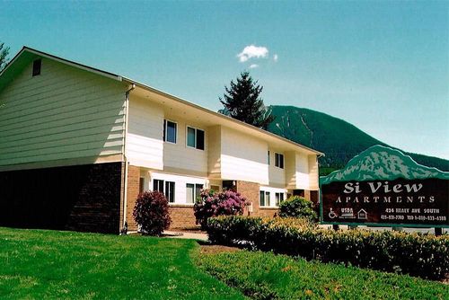 424 Healy Ave S, North Bend, WA, 98045-8906 | Card Image