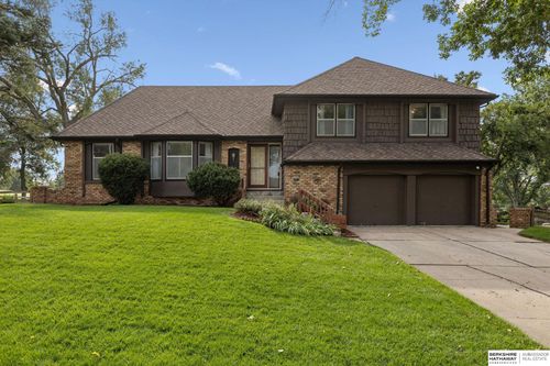 12605 Oakair Dr, Omaha, NE, 68137-3342 | Card Image