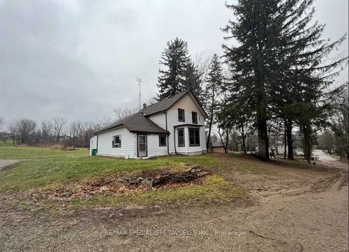 unit-1-2 Mckenzie St, Inglewood, ON, L7C1G7 | Card Image