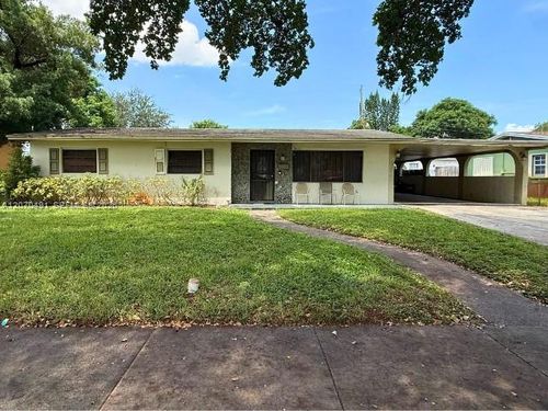 18600 Nw 38th Ct, Miami Gardens, FL, 33055-2816 | Card Image