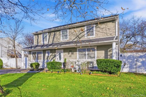 87 Root Ave, Central Islip, NY, 11722-4035 | Card Image