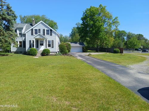 7164 Sylvania Ave, Sylvania, OH, 43560-3529 | Card Image