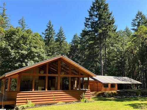 530 Flewett Dr, Decourcy Island, BC, V0R1X7 | Card Image