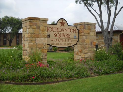 2701 Zanderson Ave, Jourdanton, TX, 78026-3247 | Card Image