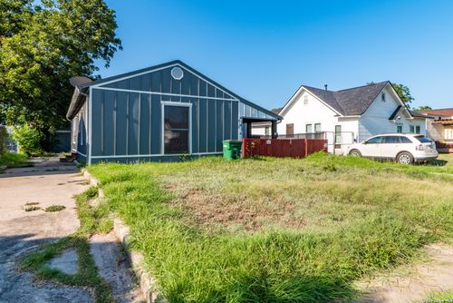 418 Bailey, San Antonio, TX, 78210 | Card Image