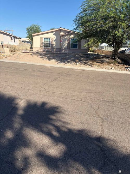 14389 E 29th Pl, Yuma, AZ, 85367-7573 | Card Image