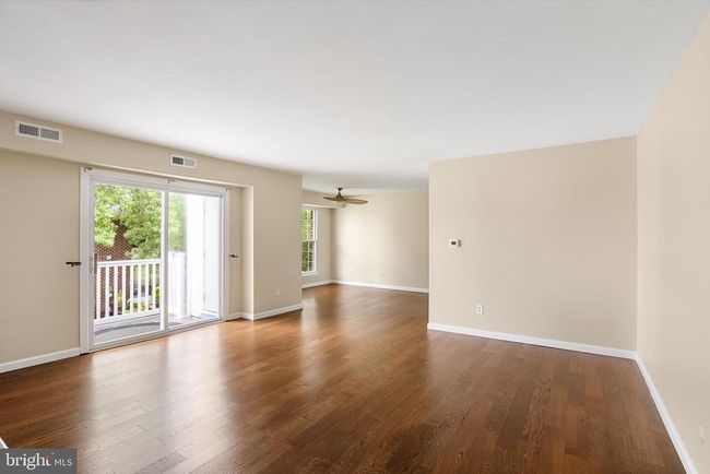 APT-4M7 - 275 Green St, Condo with 2 bedrooms, 1 bathrooms and null parking in BEVERLY NJ | Image 6