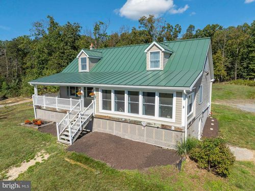 25 Mcdaniel Ln, MIDDLETOWN, VA, 22645-3661 | Card Image