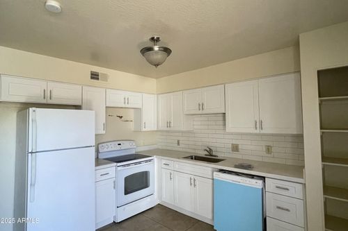 b-1914 W Village Dr, Phoenix, AZ, 85023-8022 | Card Image